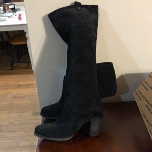 8.5 lamb UGG Boot heels